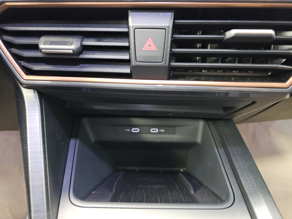 Cupra Formentor bei Hoffmann Automobile in Wolfsburg kaufen und sofort mitnehmen - Bild 9