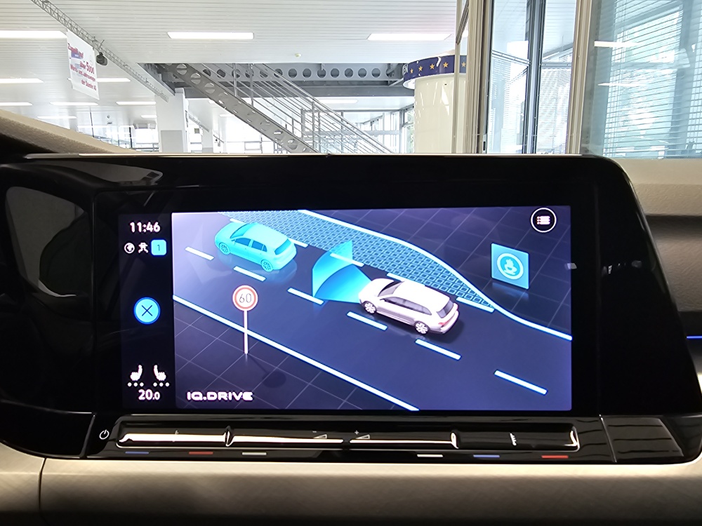 VW Golf Variant bei Hoffmann Automobile in Wolfsburg kaufen und sofort mitnehmen - Bild 18