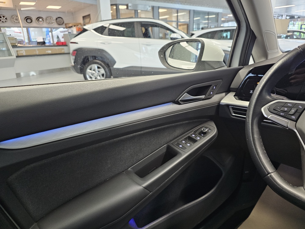 VW Golf Variant bei Hoffmann Automobile in Wolfsburg kaufen und sofort mitnehmen - Bild 22