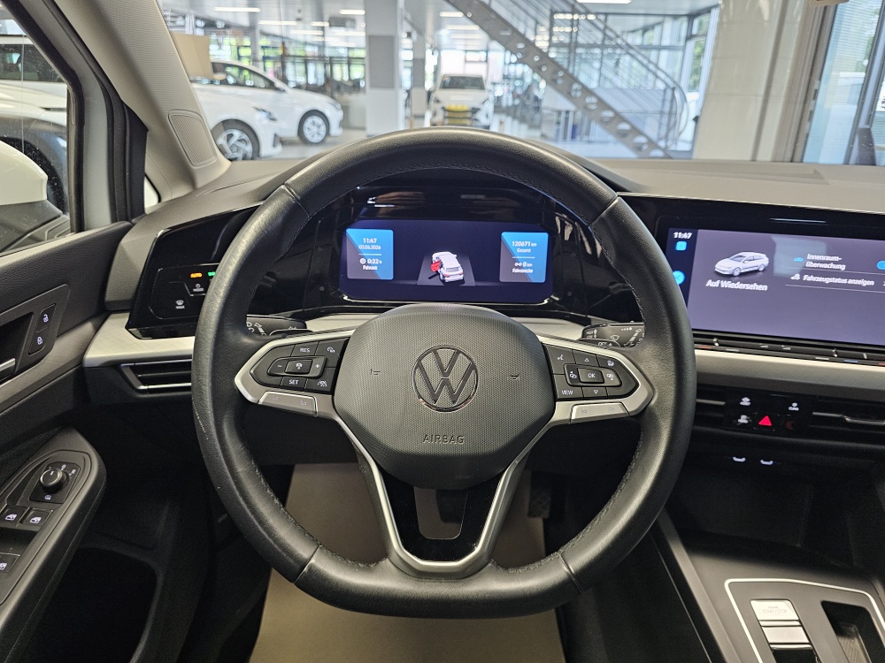 VW Golf Variant bei Hoffmann Automobile in Wolfsburg kaufen und sofort mitnehmen - Bild 23