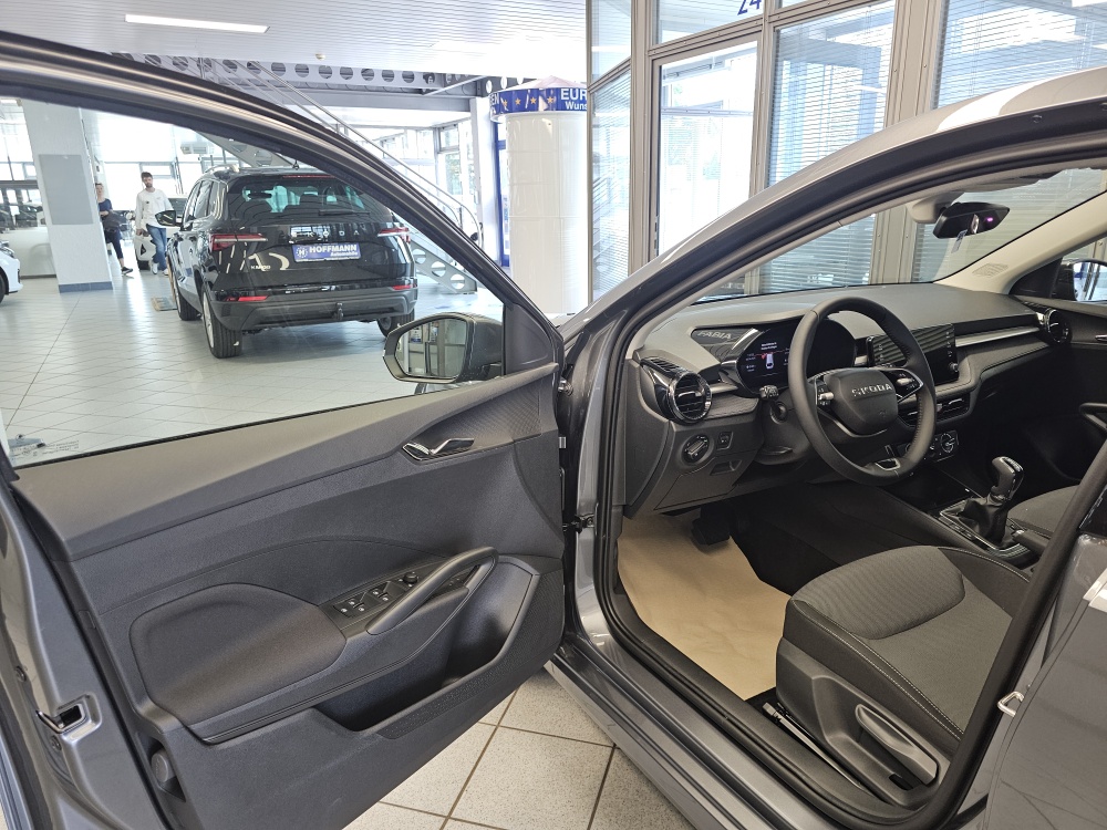 Skoda Fabia bei Hoffmann Automobile in Wolfsburg kaufen und sofort mitnehmen - Bild 21