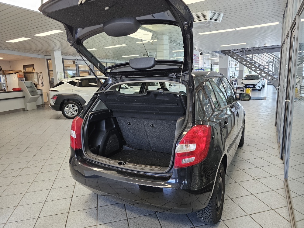 Skoda Fabia bei Hoffmann Automobile in Wolfsburg kaufen und sofort mitnehmen - Bild 2