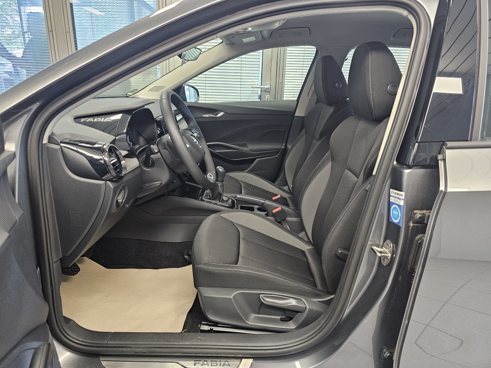 Skoda Fabia bei Hoffmann Automobile in Wolfsburg kaufen und sofort mitnehmen - Bild 19