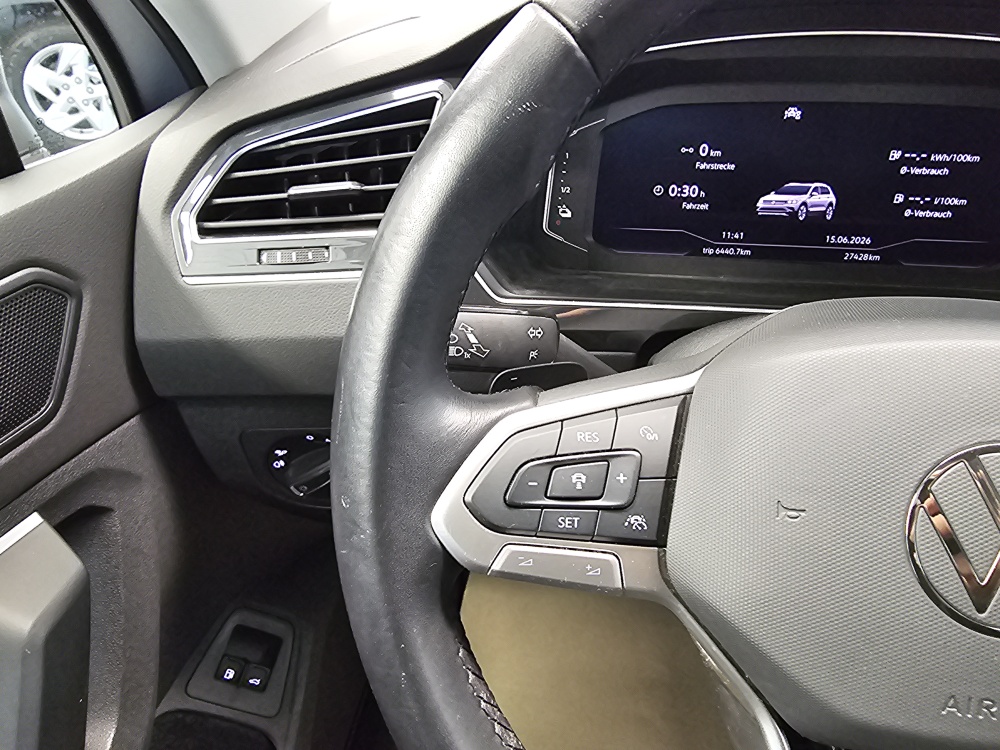 VW Tiguan bei Hoffmann Automobile in Wolfsburg kaufen und sofort mitnehmen - Bild 26