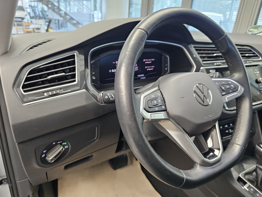 VW Tiguan bei Hoffmann Automobile in Wolfsburg kaufen und sofort mitnehmen - Bild 29