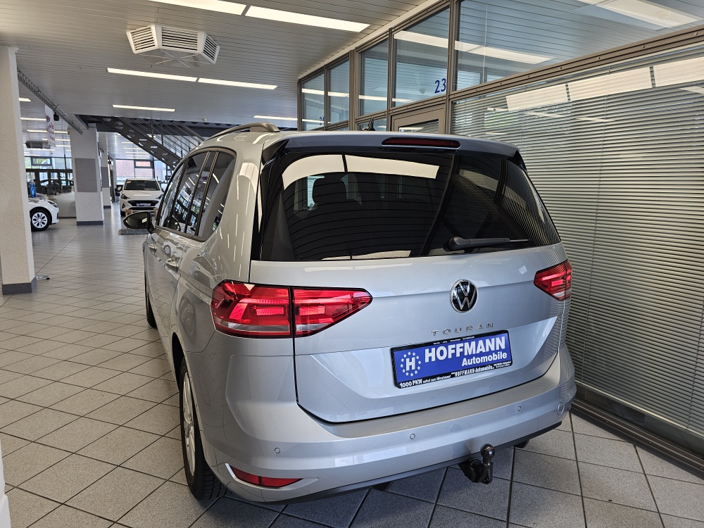 VW Touran bei Hoffmann Automobile in Wolfsburg kaufen und sofort mitnehmen - Bild 7