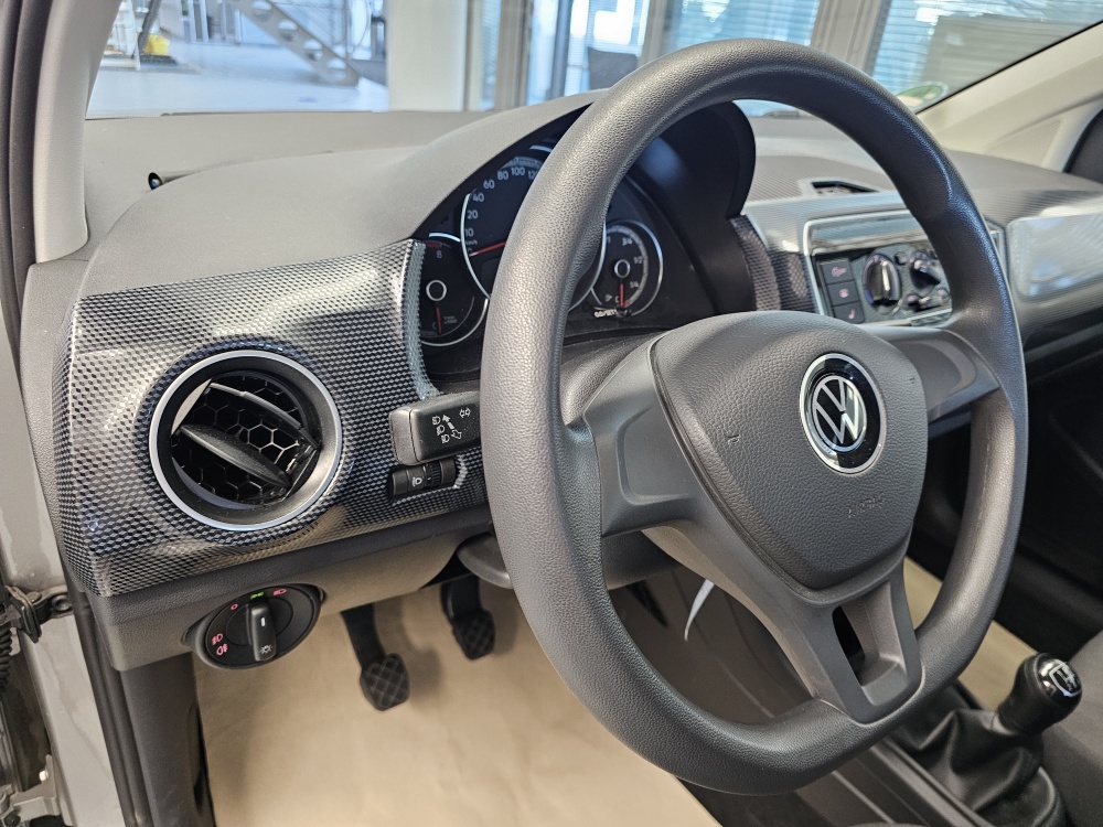 VW up! bei Hoffmann Automobile in Wolfsburg kaufen und sofort mitnehmen - Bild 13