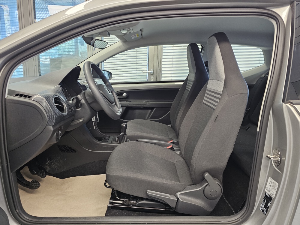 VW up! bei Hoffmann Automobile in Wolfsburg kaufen und sofort mitnehmen - Bild 14