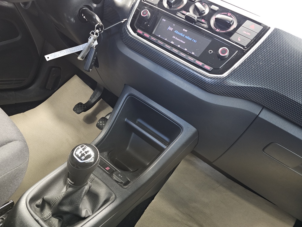 VW up! bei Hoffmann Automobile in Wolfsburg kaufen und sofort mitnehmen - Bild 8