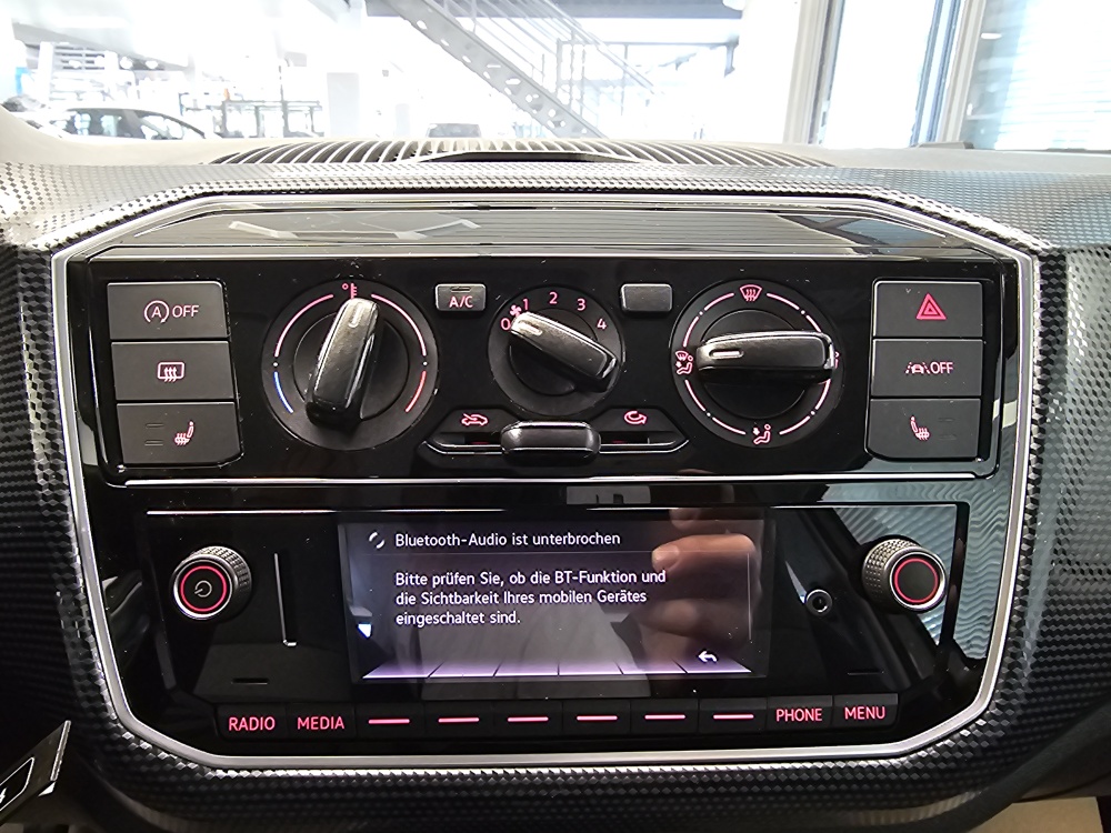 VW up! bei Hoffmann Automobile in Wolfsburg kaufen und sofort mitnehmen - Bild 9