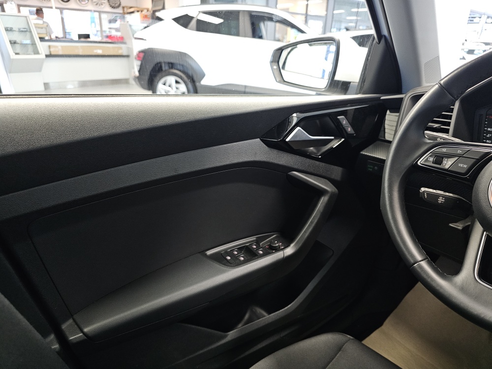 Audi A1 Sportback bei Hoffmann Automobile in Wolfsburg kaufen und sofort mitnehmen - Bild 17