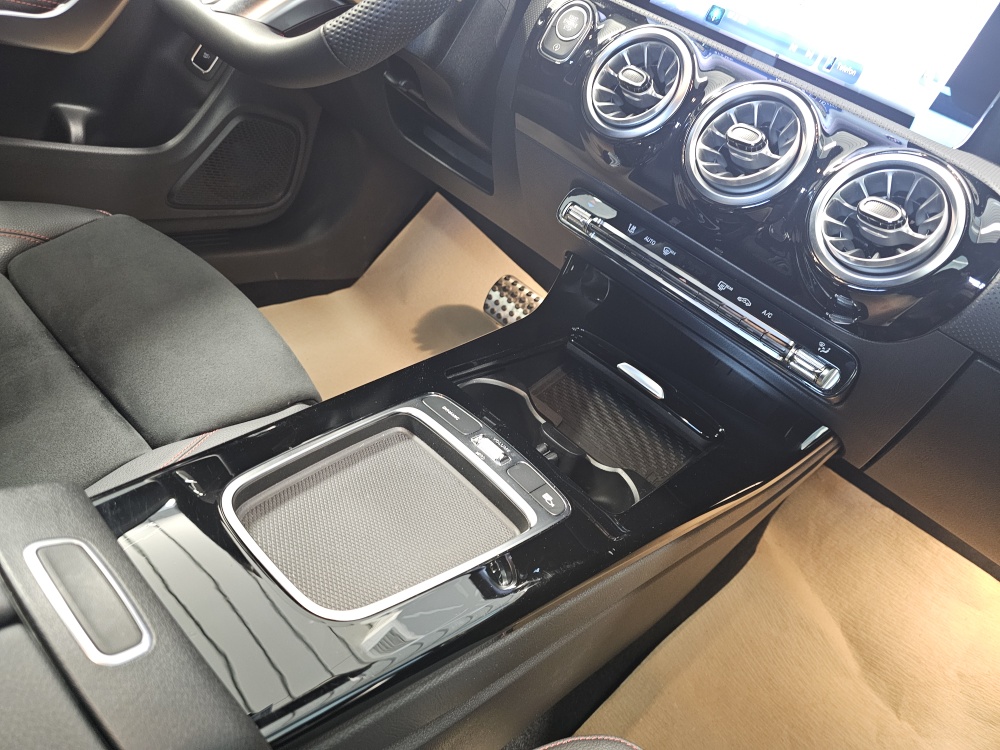 Mercedes-Benz CLA 200 bei Hoffmann Automobile in Wolfsburg kaufen und sofort mitnehmen - Bild 8