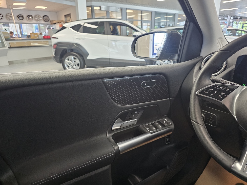 Mercedes-Benz B 180 bei Hoffmann Automobile in Wolfsburg kaufen und sofort mitnehmen - Bild 24