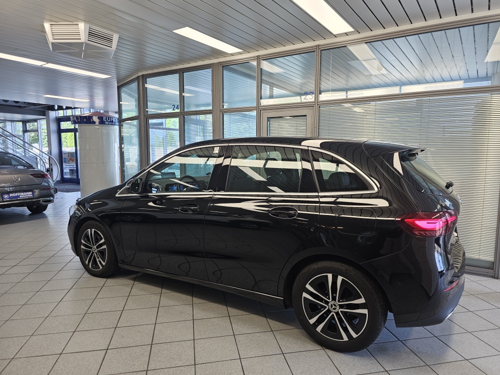 Mercedes-Benz B 180 bei Hoffmann Automobile in Wolfsburg kaufen und sofort mitnehmen - Bild 29