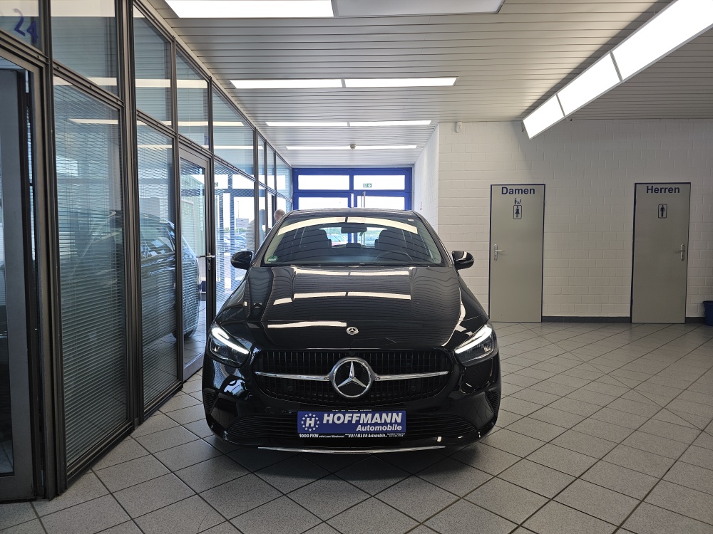 Mercedes-Benz B 180 bei Hoffmann Automobile in Wolfsburg kaufen und sofort mitnehmen - Bild 31