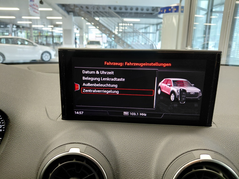 Audi Q2 bei Hoffmann Automobile in Wolfsburg kaufen und sofort mitnehmen - Bild 11