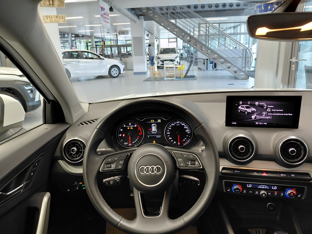 Audi Q2 bei Hoffmann Automobile in Wolfsburg kaufen und sofort mitnehmen - Bild 16
