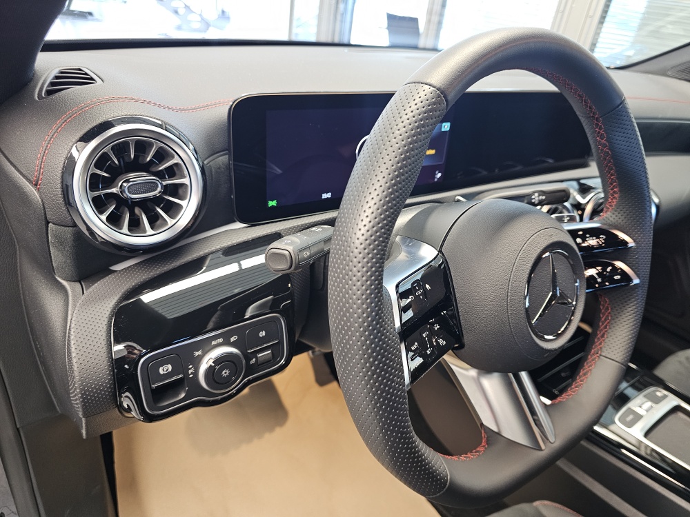 Mercedes-Benz CLA 200 bei Hoffmann Automobile in Wolfsburg kaufen und sofort mitnehmen - Bild 25