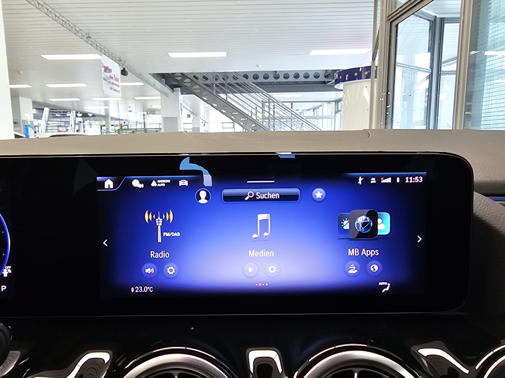 Mercedes-Benz EQA 250+ bei Hoffmann Automobile in Wolfsburg kaufen und sofort mitnehmen - Bild 12