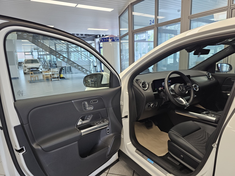 Mercedes-Benz EQA 250+ bei Hoffmann Automobile in Wolfsburg kaufen und sofort mitnehmen - Bild 33