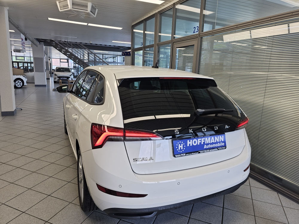 Skoda Scala bei Hoffmann Automobile in Wolfsburg kaufen und sofort mitnehmen - Bild 3