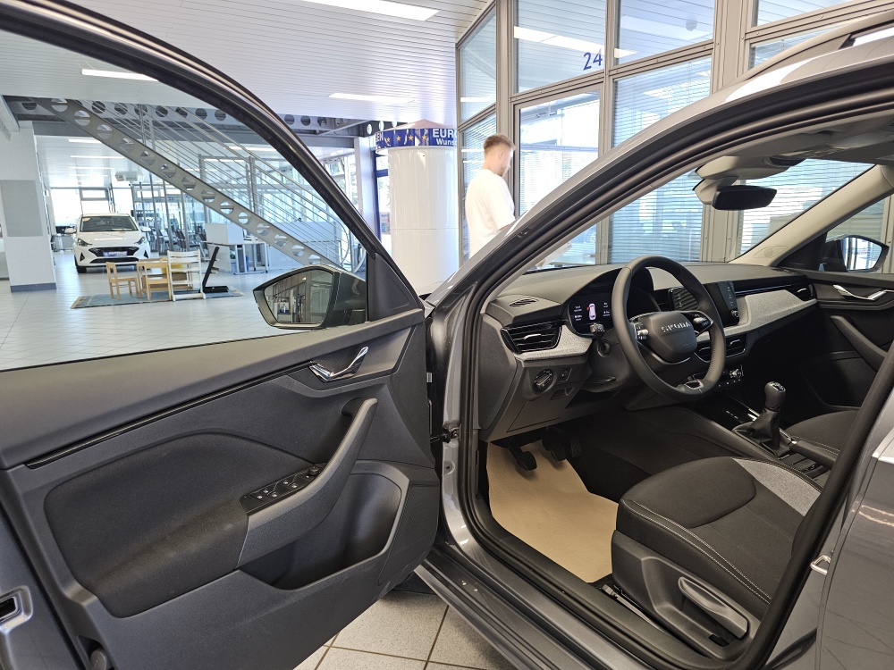 Skoda Kamiq bei Hoffmann Automobile in Wolfsburg kaufen und sofort mitnehmen - Bild 22