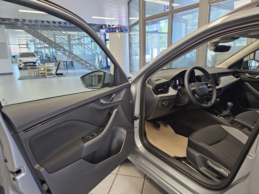 Skoda Kamiq bei Hoffmann Automobile in Wolfsburg kaufen und sofort mitnehmen - Bild 22