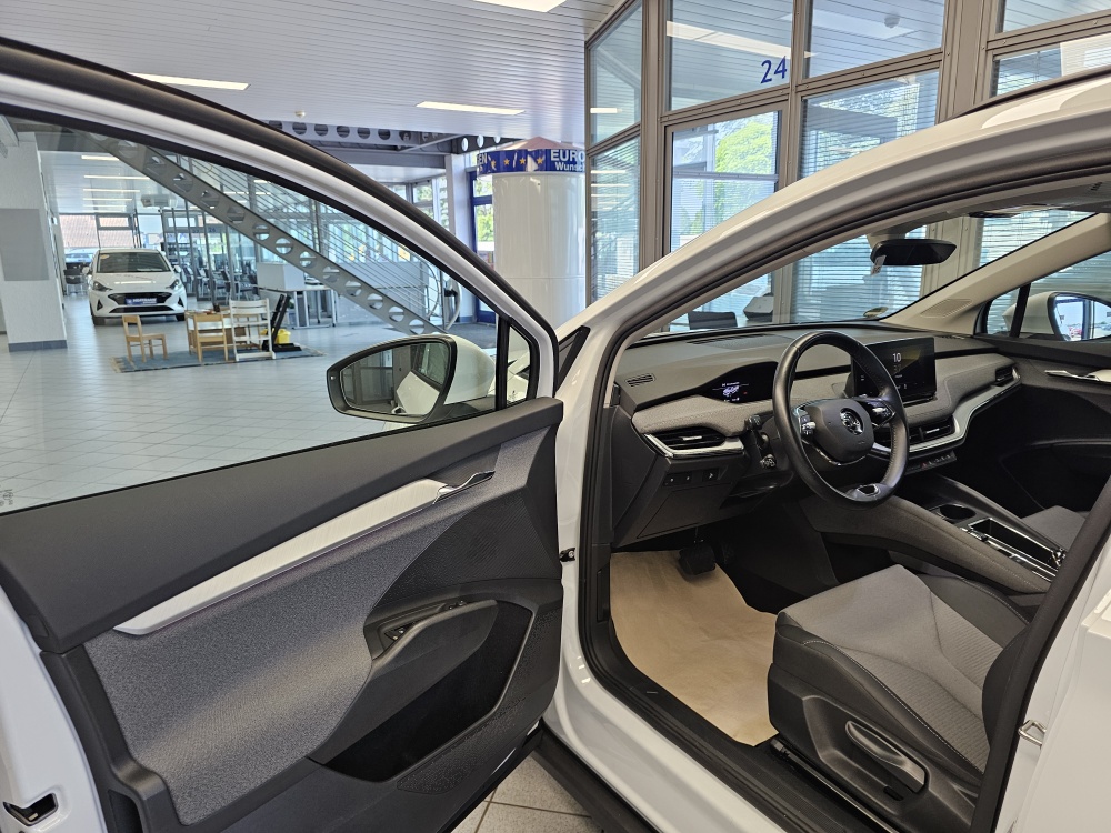 Skoda Enyaq bei Hoffmann Automobile in Wolfsburg kaufen und sofort mitnehmen - Bild 24