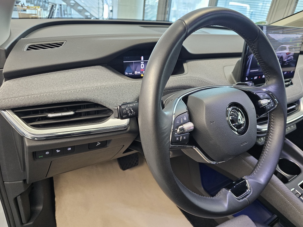 Skoda Enyaq bei Hoffmann Automobile in Wolfsburg kaufen und sofort mitnehmen - Bild 28