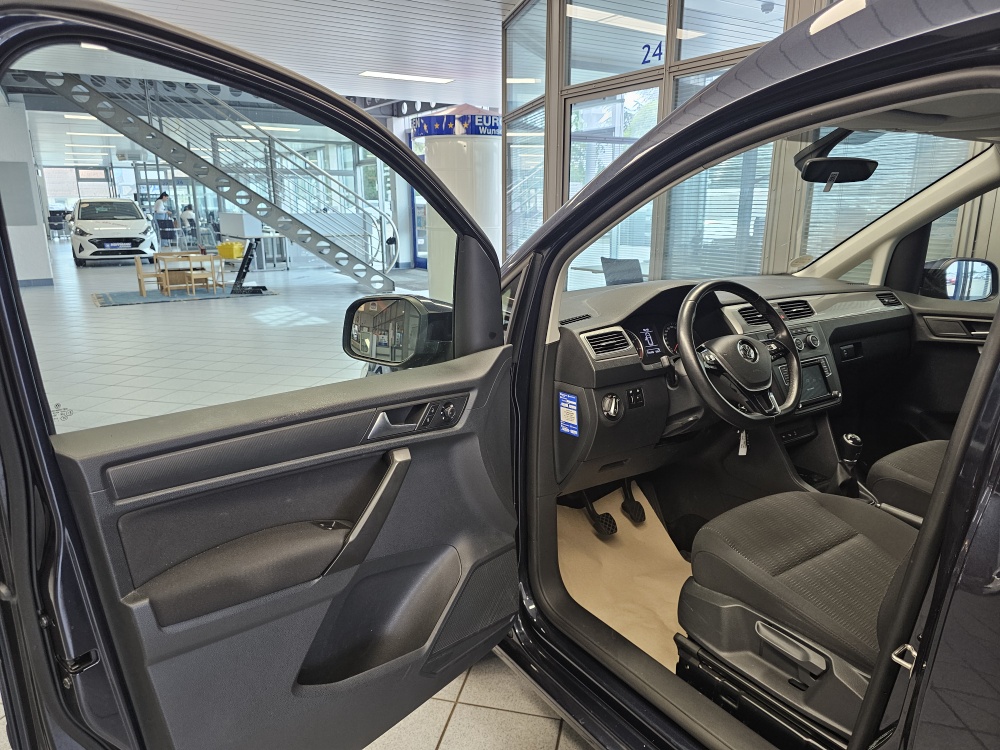 VW Caddy bei Hoffmann Automobile in Wolfsburg kaufen und sofort mitnehmen - Bild 20
