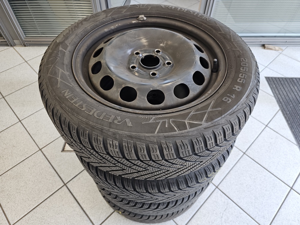 VW Caddy bei Hoffmann Automobile in Wolfsburg kaufen und sofort mitnehmen - Bild 3