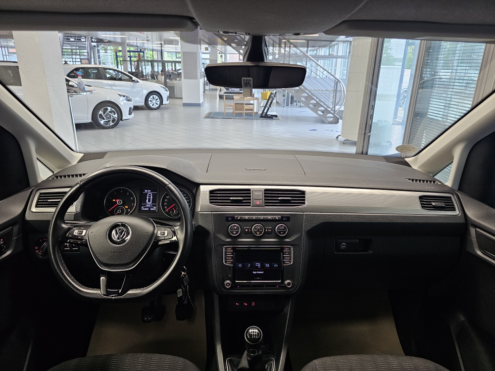 VW Caddy bei Hoffmann Automobile in Wolfsburg kaufen und sofort mitnehmen - Bild 7
