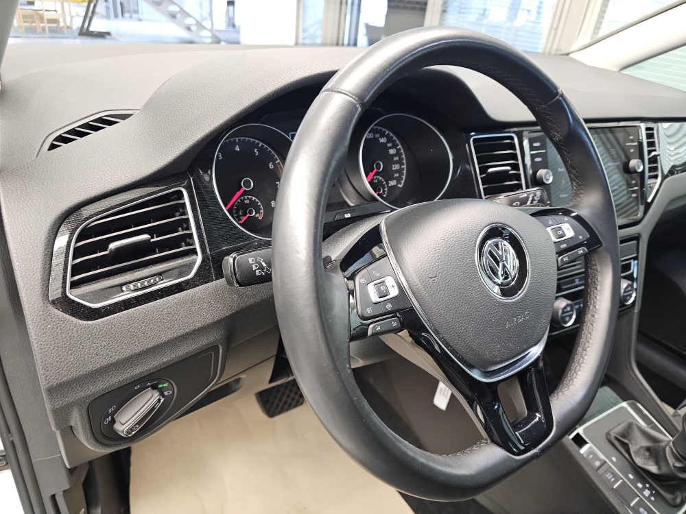 VW Golf Sportsvan bei Hoffmann Automobile in Wolfsburg kaufen und sofort mitnehmen - Bild 23