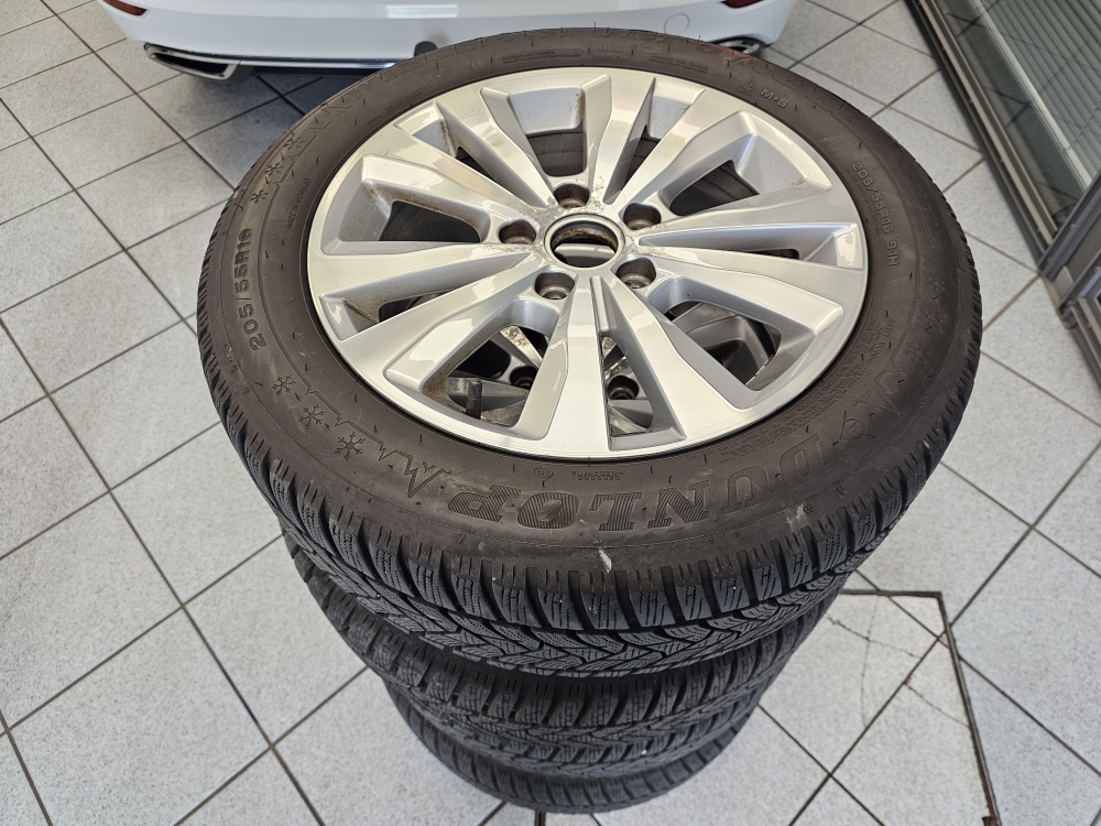VW Golf Sportsvan bei Hoffmann Automobile in Wolfsburg kaufen und sofort mitnehmen - Bild 4