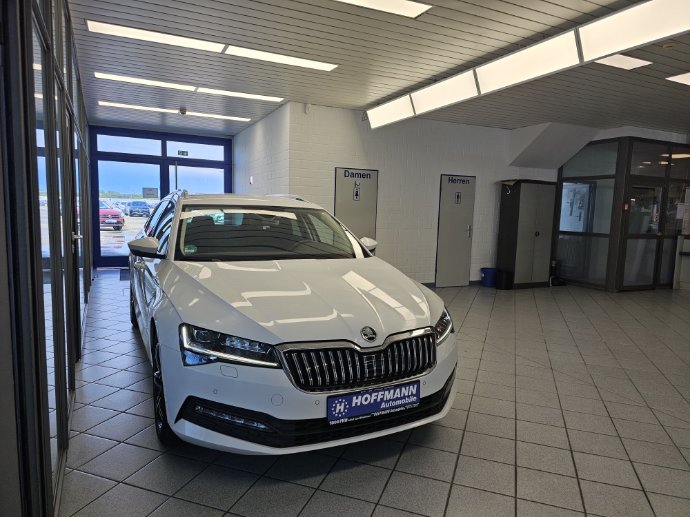 Skoda Superb Combi bei Hoffmann Automobile in Wolfsburg kaufen und sofort mitnehmen - Bild 27