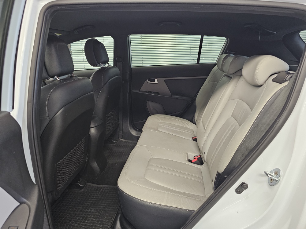 Kia Sportage bei Hoffmann Automobile in Wolfsburg kaufen und sofort mitnehmen - Bild 4