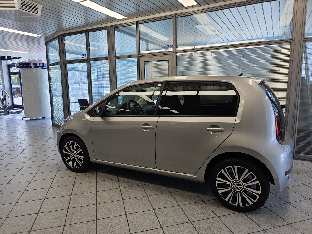 VW up! bei Hoffmann Automobile in Wolfsburg kaufen und sofort mitnehmen - Bild 14