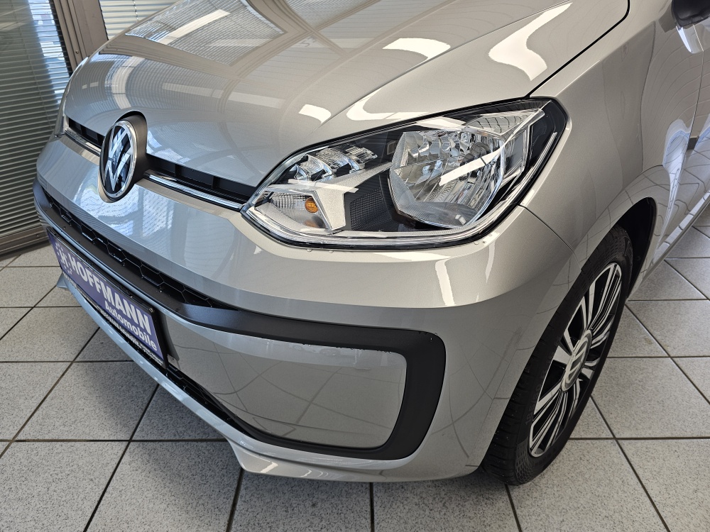VW up! bei Hoffmann Automobile in Wolfsburg kaufen und sofort mitnehmen - Bild 15