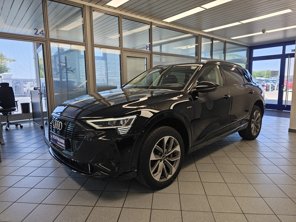 Audi e-tron bei Hoffmann Automobile in Wolfsburg kaufen und sofort mitnehmen - Bild 1