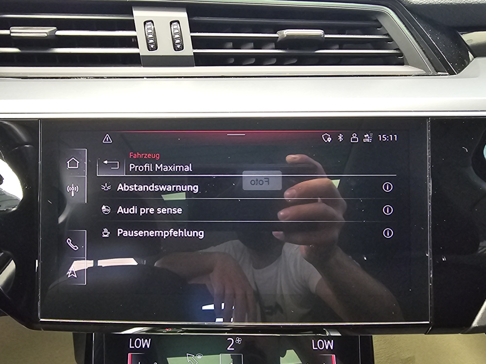 Audi e-tron bei Hoffmann Automobile in Wolfsburg kaufen und sofort mitnehmen - Bild 20