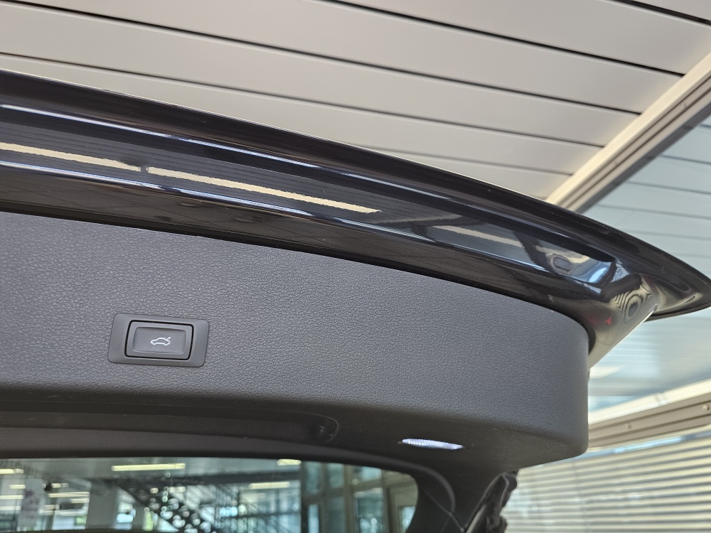 Audi e-tron bei Hoffmann Automobile in Wolfsburg kaufen und sofort mitnehmen - Bild 3