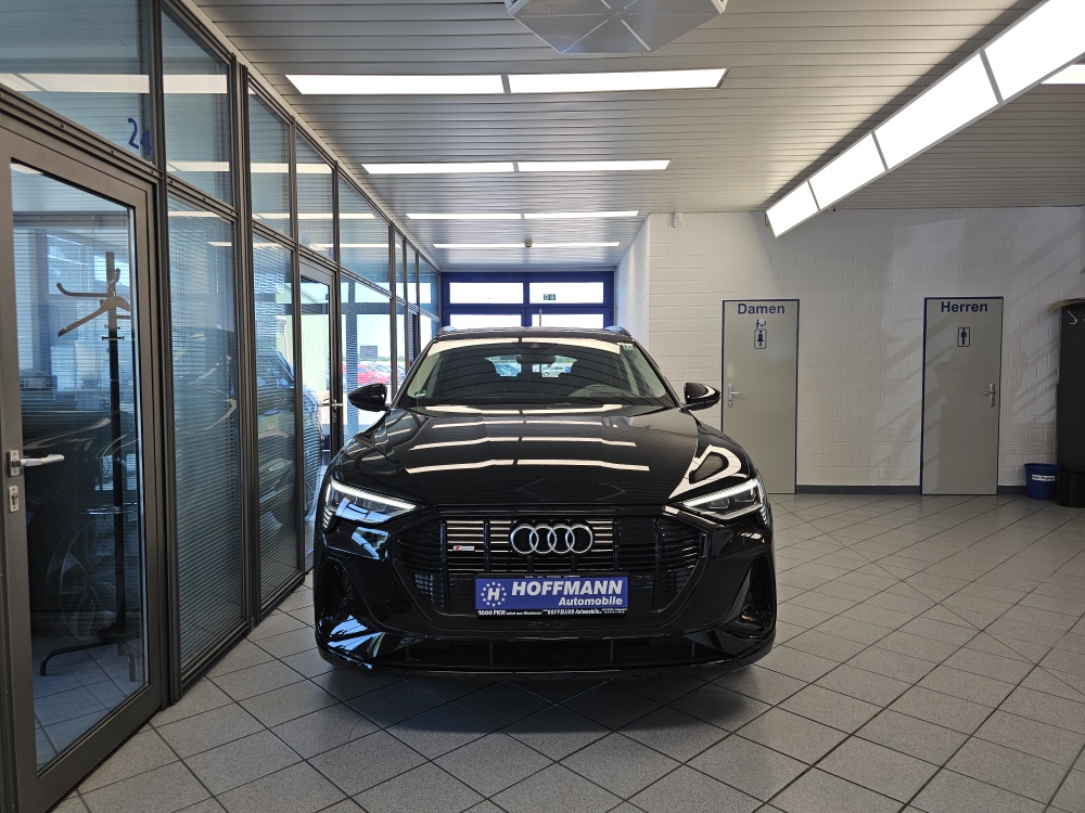 Audi e-tron bei Hoffmann Automobile in Wolfsburg kaufen und sofort mitnehmen - Bild 32