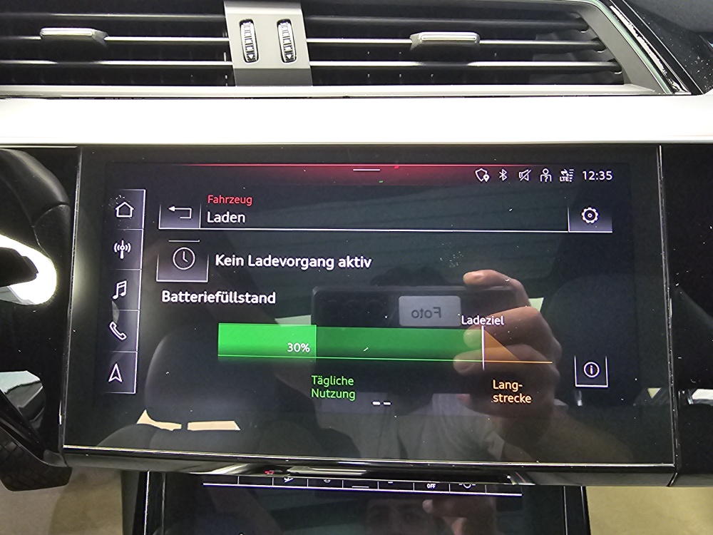 Audi e-tron bei Hoffmann Automobile in Wolfsburg kaufen und sofort mitnehmen - Bild 20