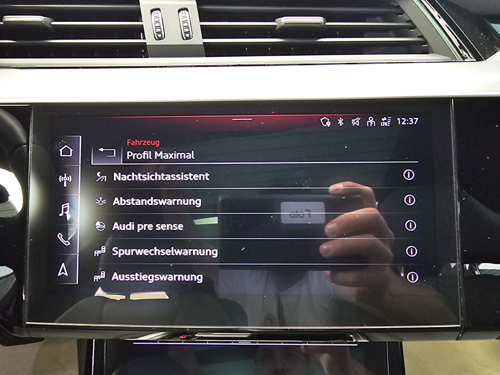 Audi e-tron bei Hoffmann Automobile in Wolfsburg kaufen und sofort mitnehmen - Bild 22