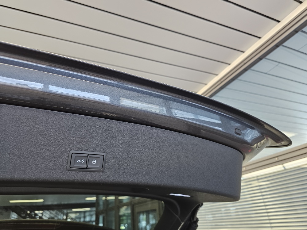 Audi e-tron bei Hoffmann Automobile in Wolfsburg kaufen und sofort mitnehmen - Bild 3