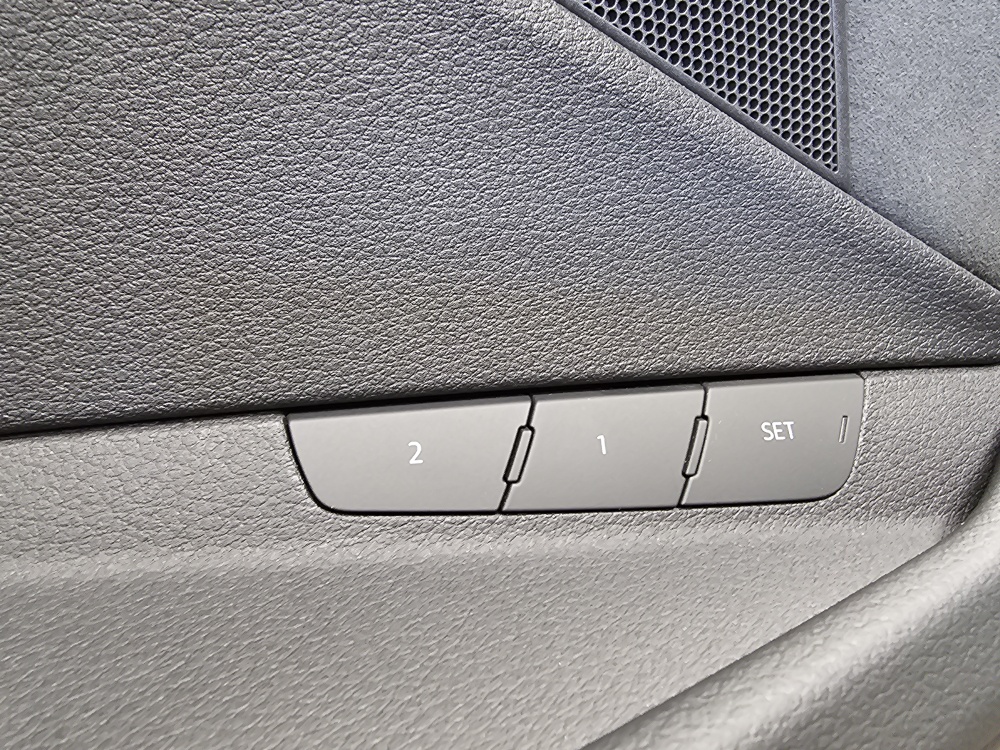 Audi e-tron bei Hoffmann Automobile in Wolfsburg kaufen und sofort mitnehmen - Bild 33
