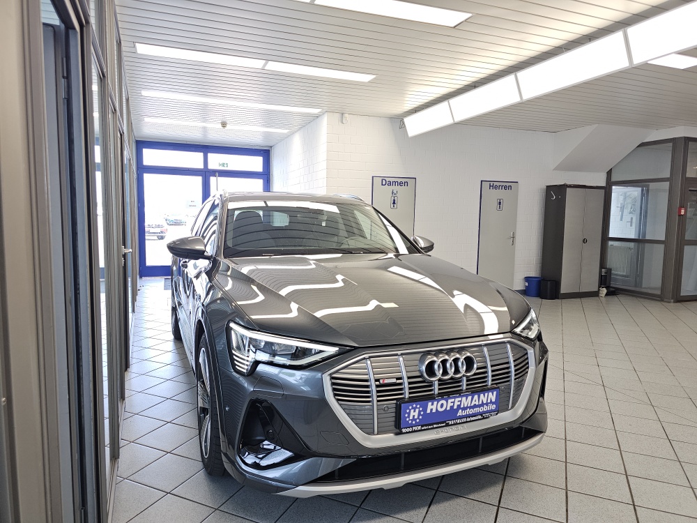 Audi e-tron bei Hoffmann Automobile in Wolfsburg kaufen und sofort mitnehmen - Bild 41