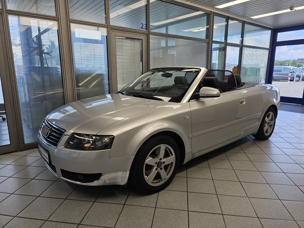 Audi A4 Cabrio  für nur 3.650,- € bei Hoffmann Automobile in Wolfsburg kaufen und sofort mitnehmen
