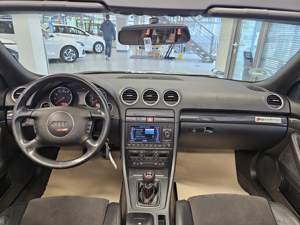 Audi A4 Cabrio bei Hoffmann Automobile in Wolfsburg kaufen und sofort mitnehmen - Bild 5