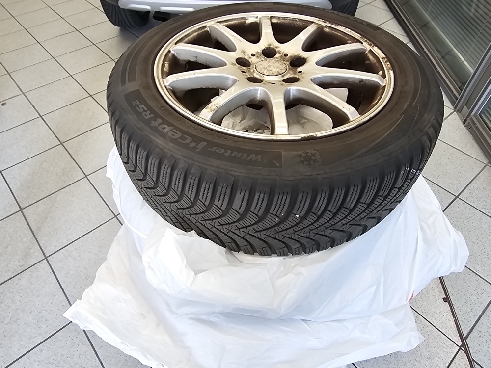 Skoda Yeti bei Hoffmann Automobile in Wolfsburg kaufen und sofort mitnehmen - Bild 3
